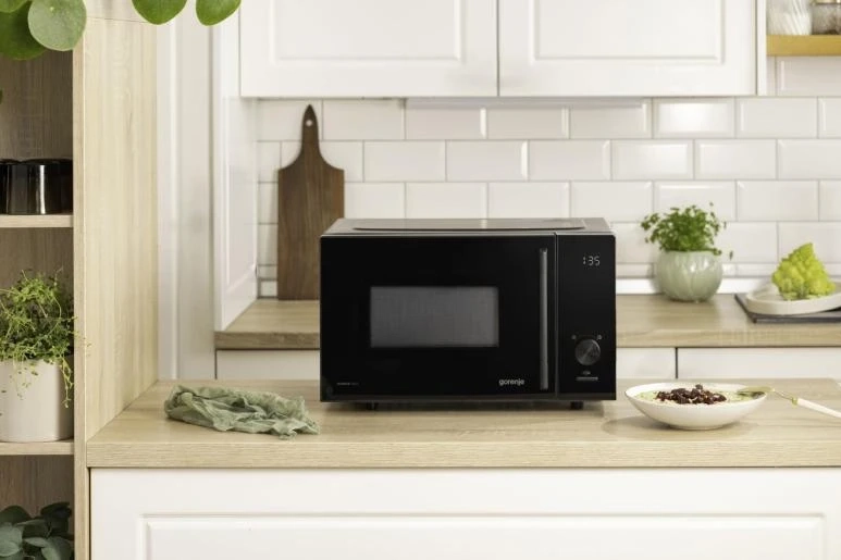 Мікрохвильова піч Gorenje MO23S3B5